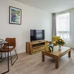 Adagio Centre Comedie 4*