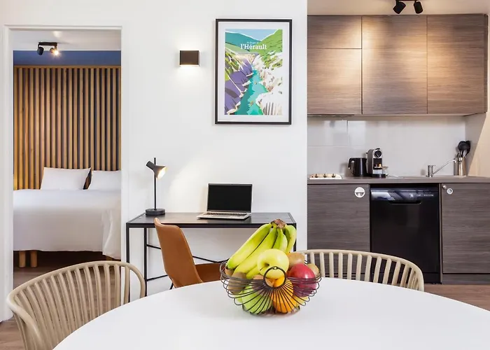 Adagio Centre Comedie