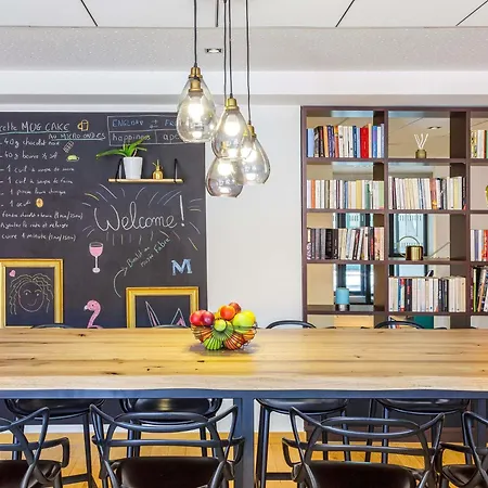 Adagio Centre Comedie