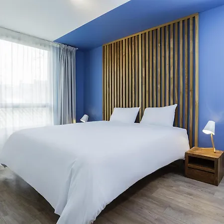 Apart Otel Adagio Centre Comedie 4*