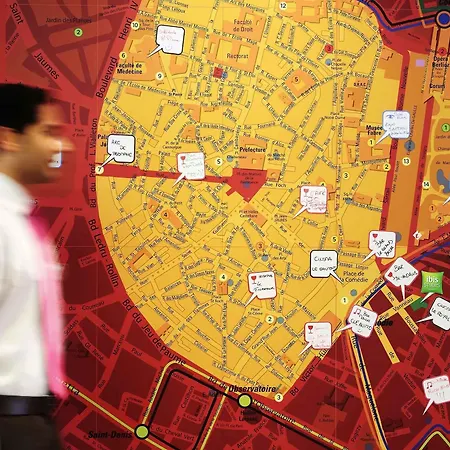 Adagio Centre Comedie 4*