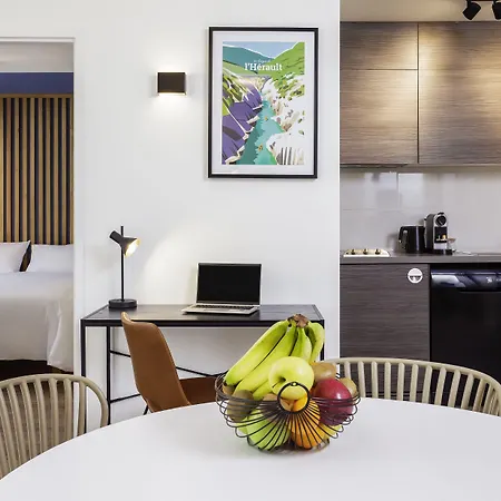 Adagio Centre Comedie