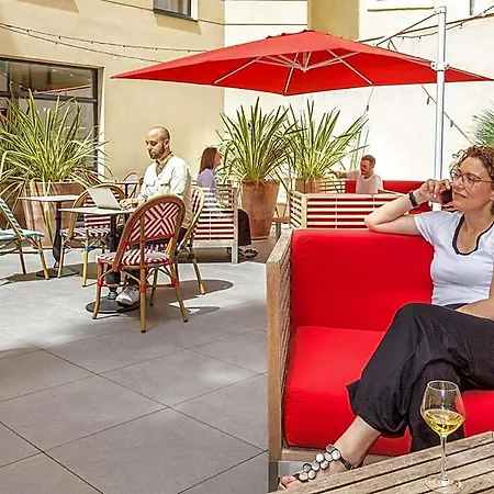 Adagio Centre Comedie