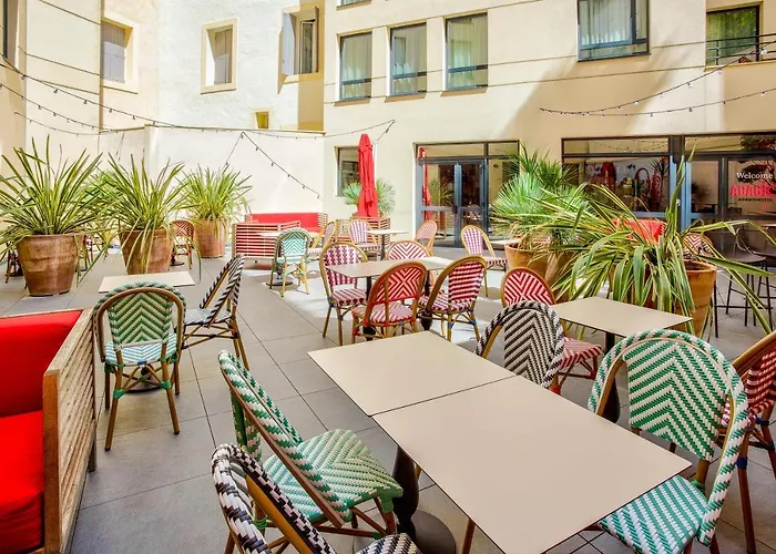 Adagio Centre Comedie