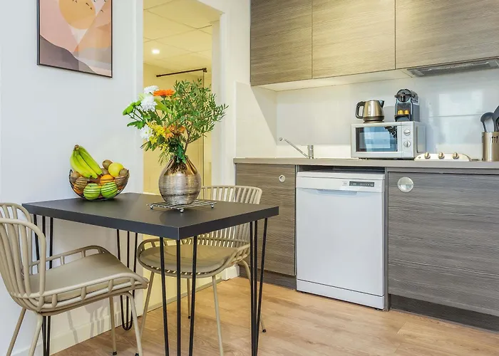 Adagio Centre Comedie