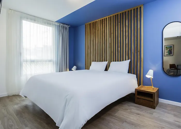 Apart-hotel Adagio Centre Comedie 4*