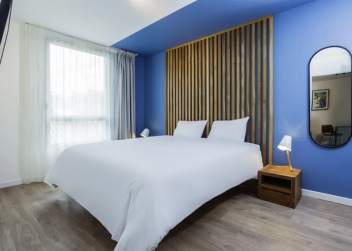 Adagio Centre Comedie 4*