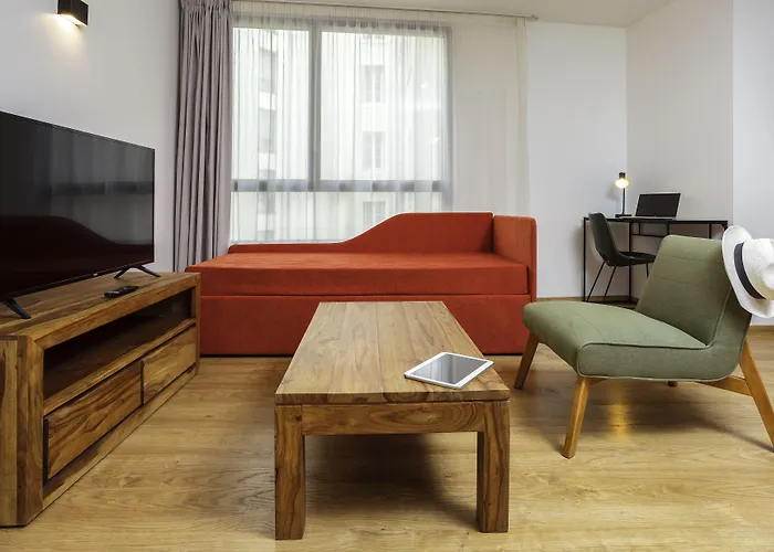 Adagio Centre Comedie 4*